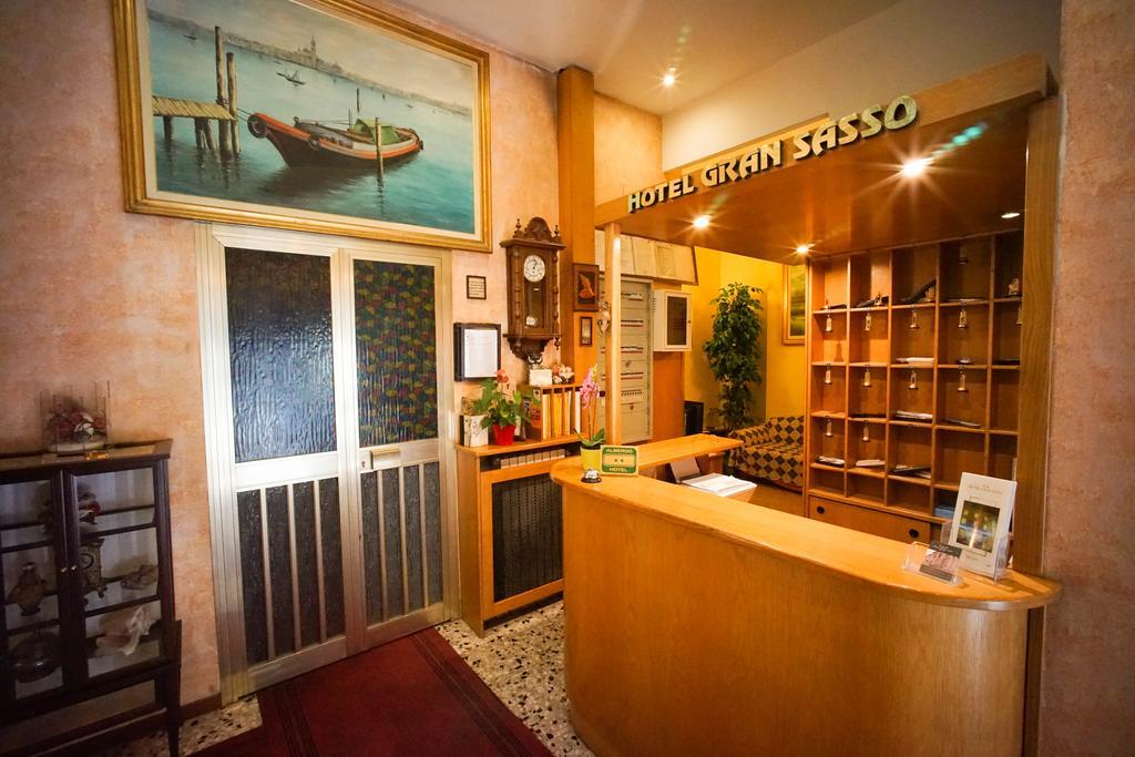 Hotel Gran Sasso - Milan — Photos 2